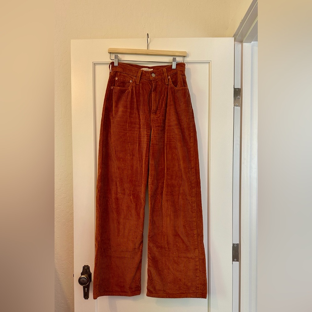 Levi’s Premium Ribcage Wide Leg Corduroy Pants